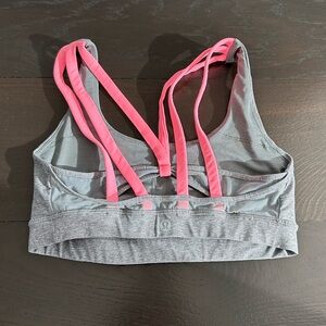 Vintage lulu sports bra size 6